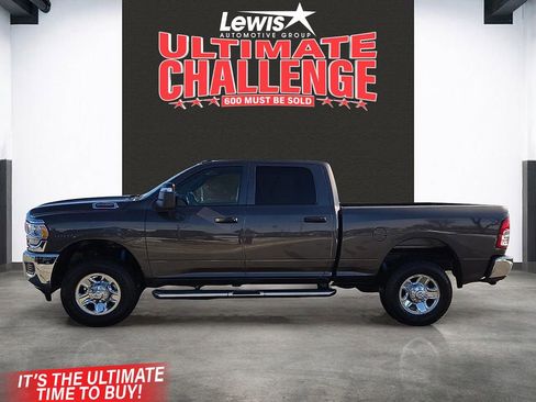 Used 2024 RAM 2500 Tradesman w/ Chrome Appearance Group image 2