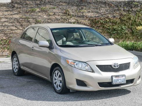 Used 2009 Toyota Corolla LE image 3