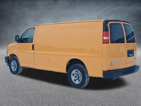Used 2019 GMC Savana 2500 RWD image 10