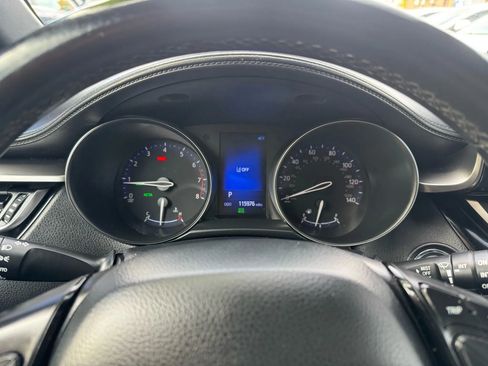 Used 2018 Toyota C-HR XLE image 25