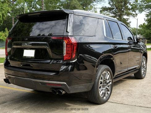 Used 2024 GMC Yukon Denali Ultimate w/ LPO, Floor Liner Package AWD/4WD image 8