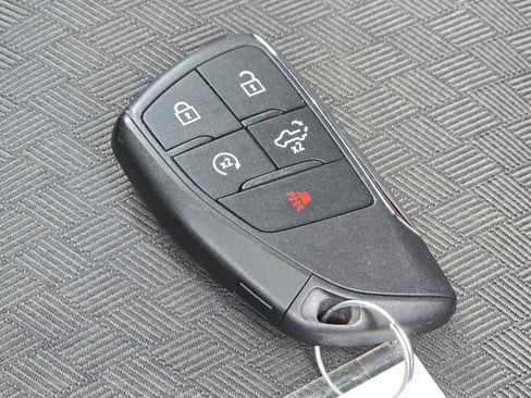 Used 2024 GMC Sierra 1500 Elevation image 36