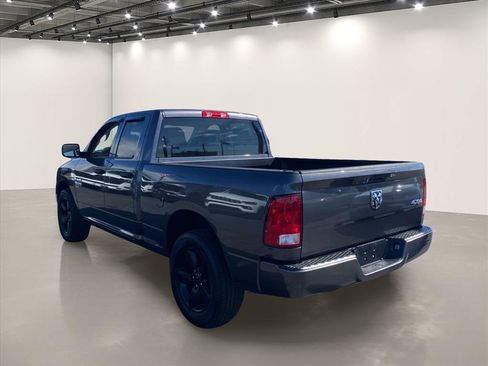 Used 2019 RAM 1500 Express AWD/4WD image 5