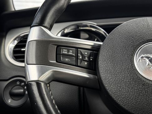 Used 2013 Ford Mustang Premium RWD image 16