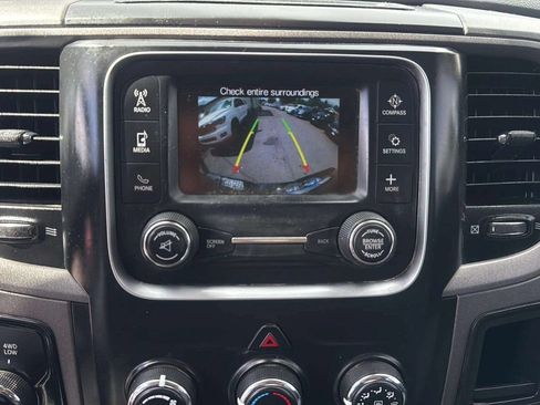 Used 2018 RAM 2500 Tradesman w/ Chrome Appearance Group AWD/4WD image 11