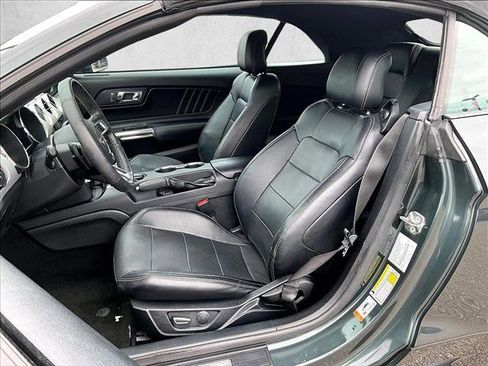Used 2016 Ford Mustang GT Premium w/ Equipment Group 401A RWD image 24