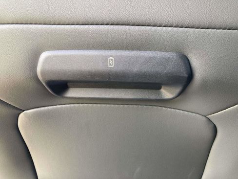 Used 2025 Ford Expedition Active RWD image 20