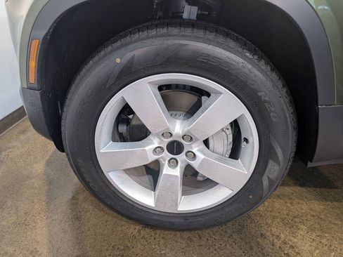 New 2026 Land Rover Defender 130 S image 7