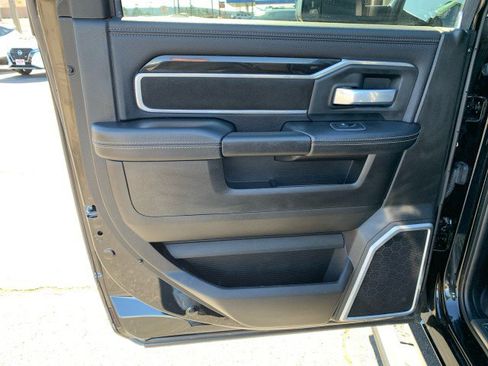 Used 2020 RAM 2500 Laramie w/ Night Edition image 13