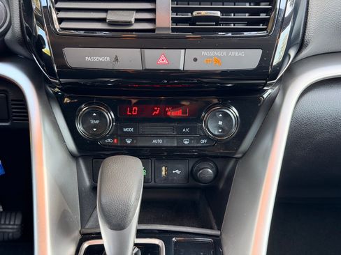 Used 2022 Mitsubishi Eclipse Cross ES AWD/4WD image 23