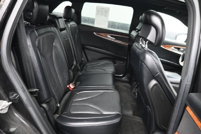 Used 2017 Lincoln MKX Reserve w/ Lincoln MKX Climate Package AWD/4WD image 8