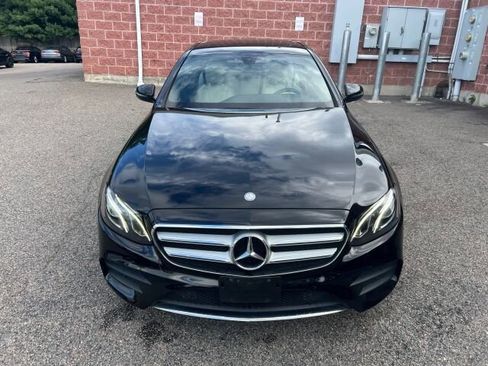 Used 2017 Mercedes-Benz E 300 4MATIC image 8