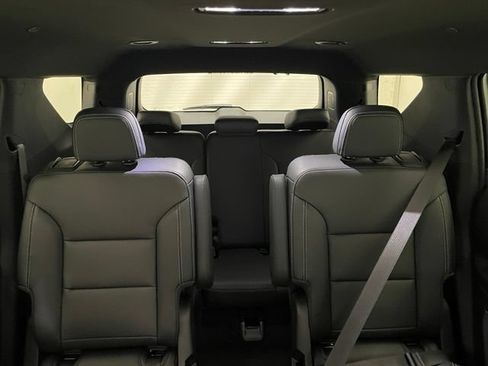 New 2026 Chevrolet Traverse LT w/ Driver Confidence Package AWD/4WD image 13