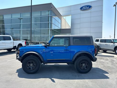 Certified 2021 Ford Bronco First Edition AWD/4WD image 12