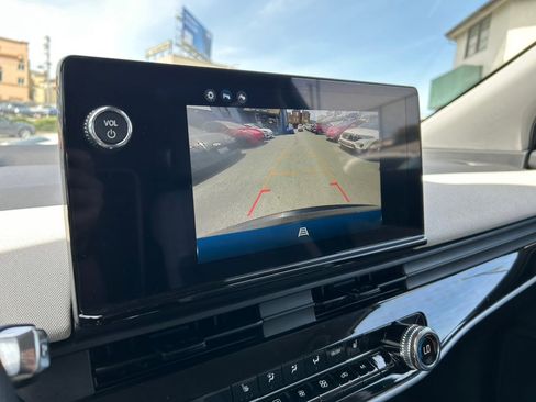 Used 2024 Honda Prologue EX image 30