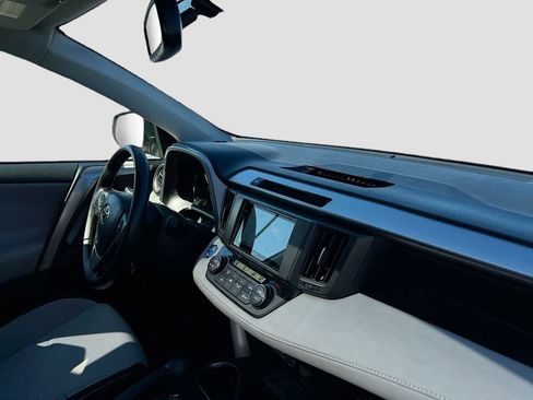Used 2016 Toyota RAV4 XLE image 29