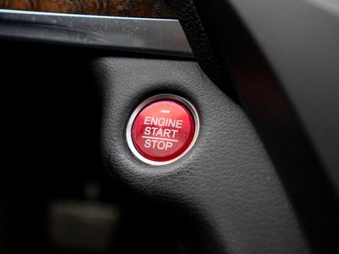 Used 2017 Acura MDX SH-AWD w/ Advance Package image 36