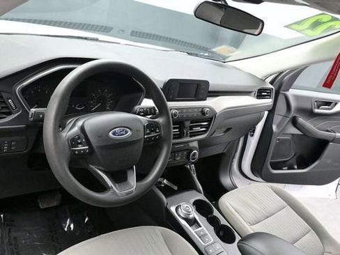 Used 2022 Ford Escape S AWD/4WD image 19