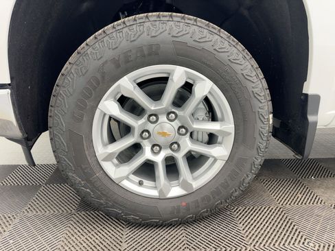 New 2026 Chevrolet Silverado 1500 LT AWD/4WD image 12
