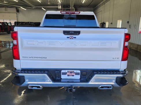 Used 2025 Chevrolet Silverado 1500 LTZ image 4