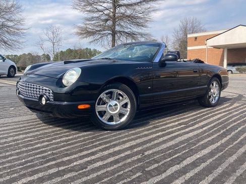 Used 2004 Ford Thunderbird image 17
