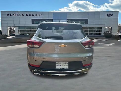 Used 2023 Chevrolet TrailBlazer ACTIV w/ Sun and Liftgate Package FWD image 7