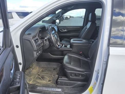 Used 2022 Chevrolet Suburban Z71 w/ Z71 Off-Road Package AWD/4WD image 7