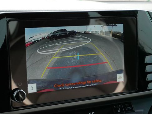 Certified 2025 Toyota Camry SE w/ Convenience Package image 30