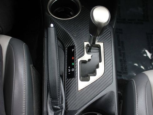 Used 2013 Toyota RAV4 Limited image 27