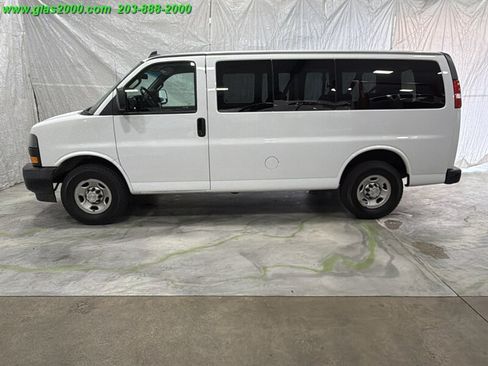 Used 2019 Chevrolet Express 2500 LS w/ Driver Convenience Package RWD image 13