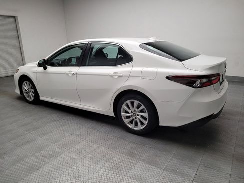 Used 2021 Toyota Camry LE FWD image 3