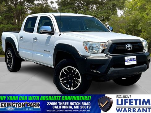 Used 2015 Toyota Tacoma PreRunner w/ Convenience Package RWD image 1