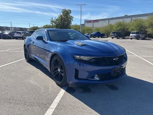 Used 2019 Chevrolet Camaro LT w/ RS Package image 7