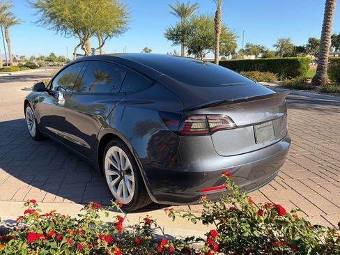 Used 2022 Tesla Model 3 Performance image 4