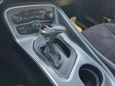Used 2018 Dodge Challenger SRT Hellcat RWD image 10