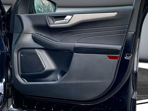 Used 2021 Ford Escape SE image 26