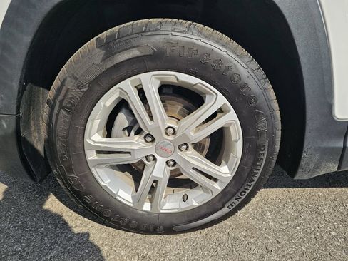 Used 2019 GMC Terrain SLE FWD image 15