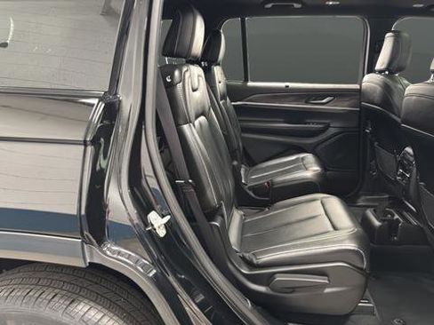 Used 2024 Jeep Grand Cherokee L Limited w/ Luxury Tech Group II AWD/4WD image 26