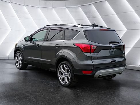 Used 2019 Ford Escape Titanium AWD/4WD image 4