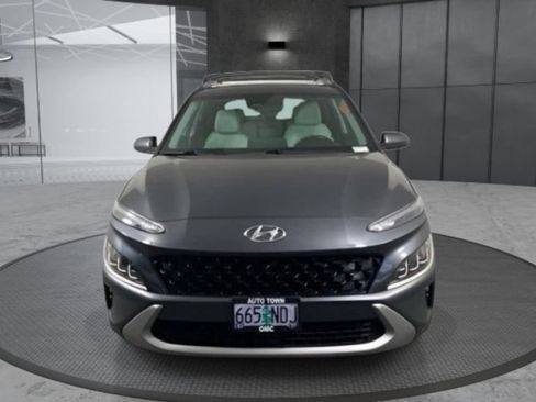 Used 2022 Hyundai Kona Limited AWD/4WD image 2