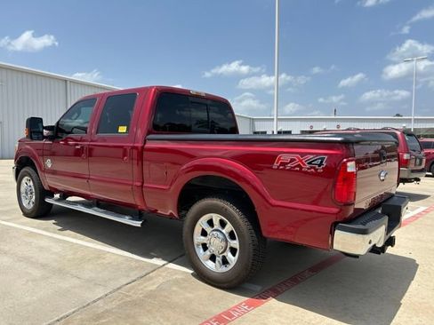 Used 2014 Ford F250 Lariat w/ Lariat Interior Package AWD/4WD image 4