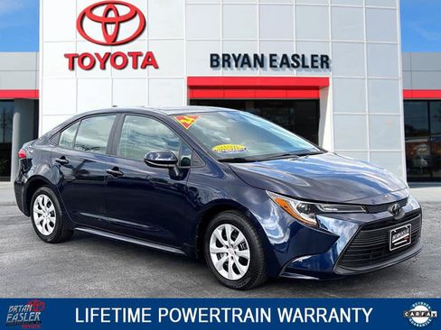 Used 2024 Toyota Corolla LE FWD image 1