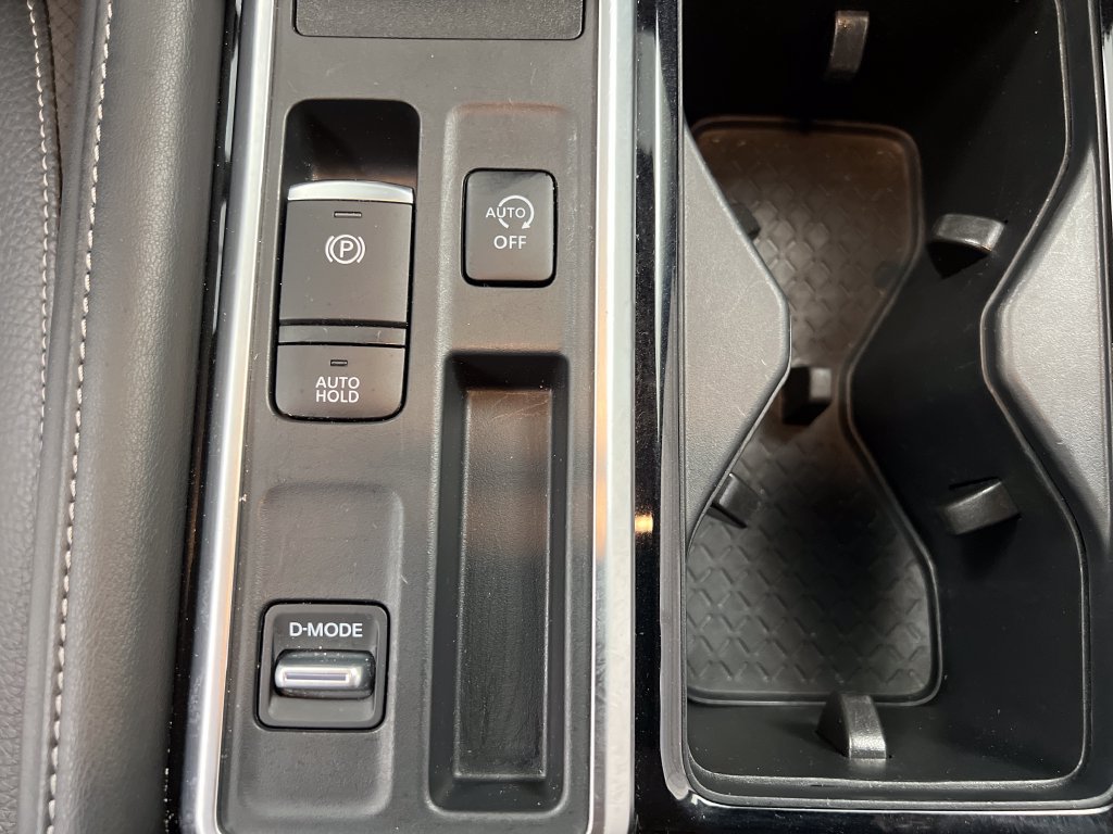 Used 2026 Nissan Pathfinder SL FWD image 49