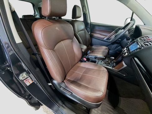 Used 2018 Subaru Forester 2.5i Touring w/ Popular Package #3B AWD/4WD image 30