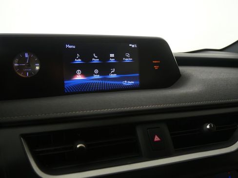 Used 2020 Lexus UX 250h w/ Premium Package image 23