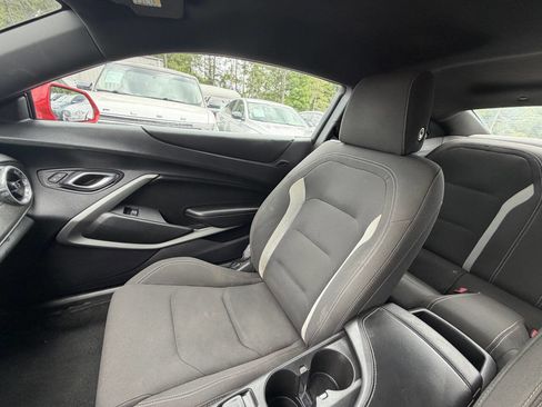 Used 2016 Chevrolet Camaro LT RWD image 26