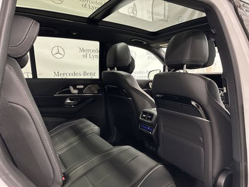 New 2025 Mercedes-Benz GLS 580 4MATIC image 13
