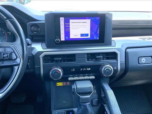 Certified 2024 Toyota Tacoma SR5 w/ SR5 Upgrade Package AWD/4WD image 32