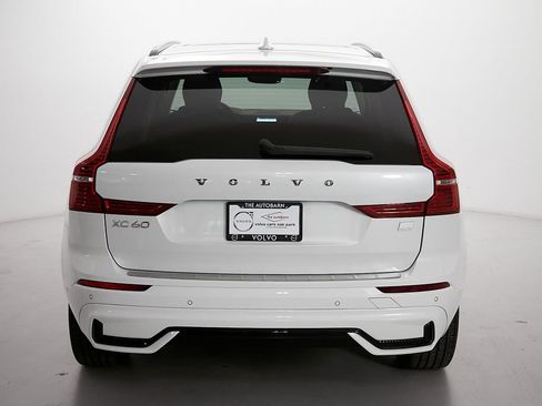 Certified 2024 Volvo XC60 T8 Plus w/ Protection Package Premier AWD/4WD image 8