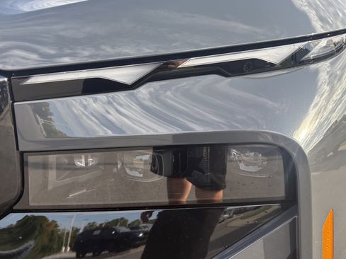 New 2026 BMW XM Label Red image 6